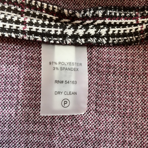 Tommy Hilfiger Glen Plaid Flutter Sleeve Sheath Dress. Black & White w/Burgundy - Picture 8 of 8